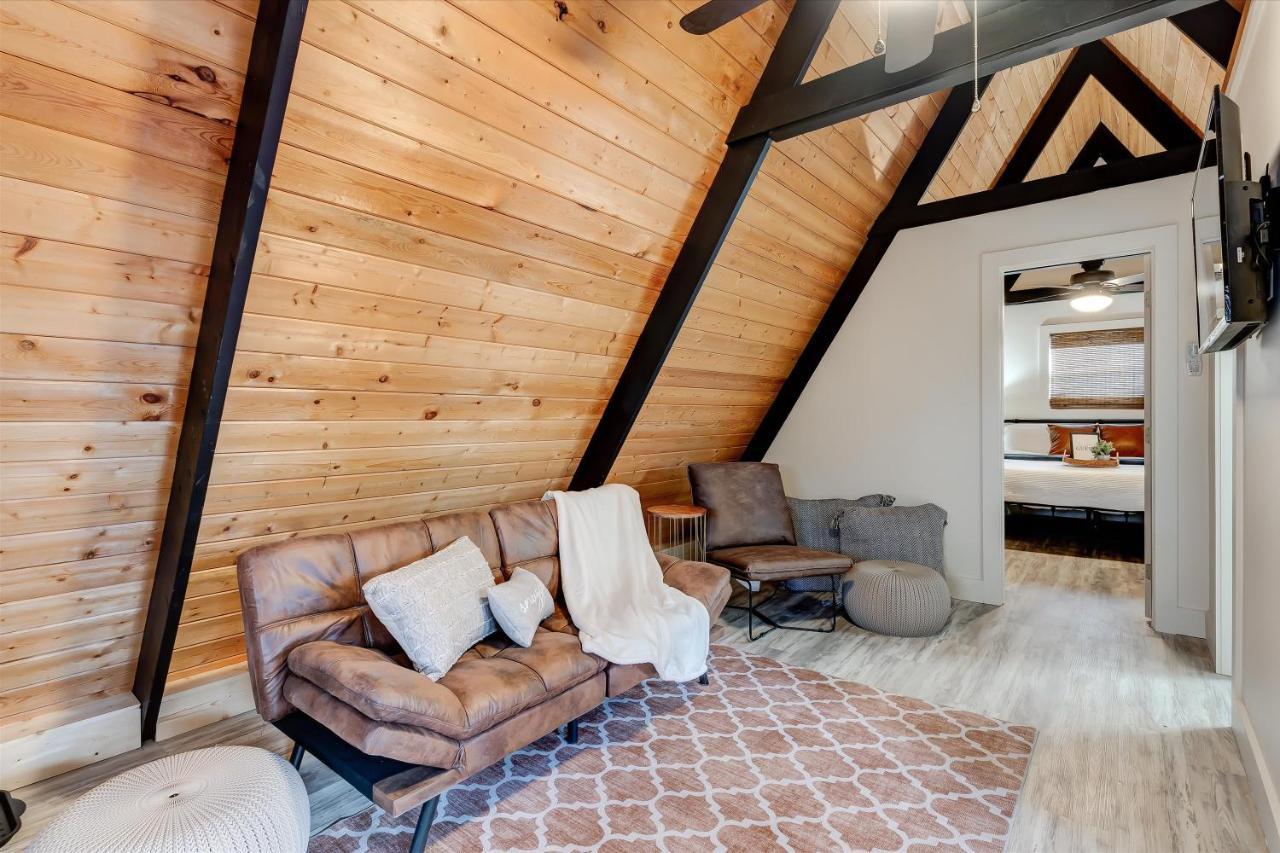 The Pet Friendly Cub Cabin Sevierville Kültér fotó